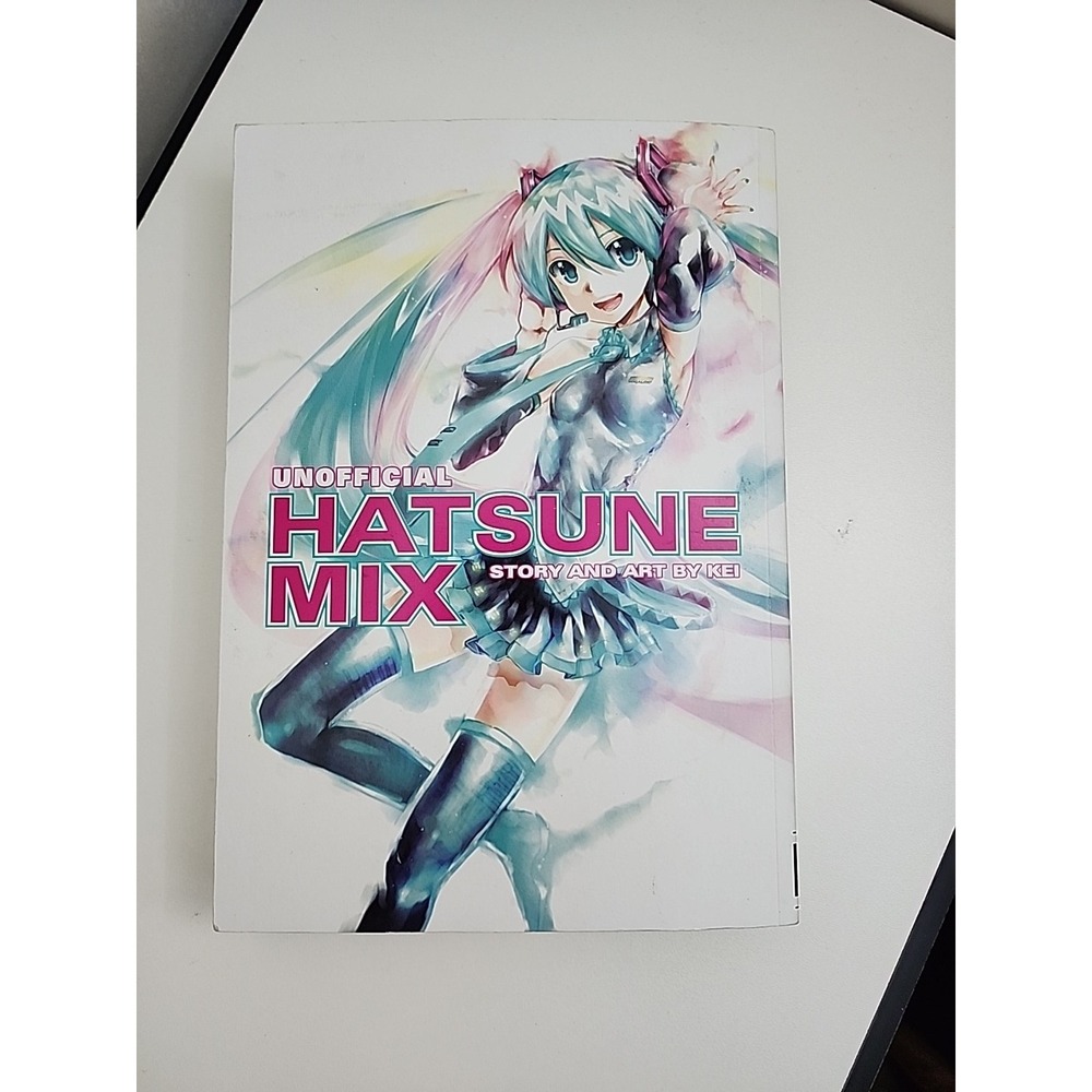 Unofficial‎ Hatsune Mix Paperback KEI